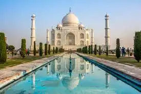 Bukan Mistis, Ini Logika Fisika di Balik Ilusi Visual Taj Mahal yang Memukau Dunia