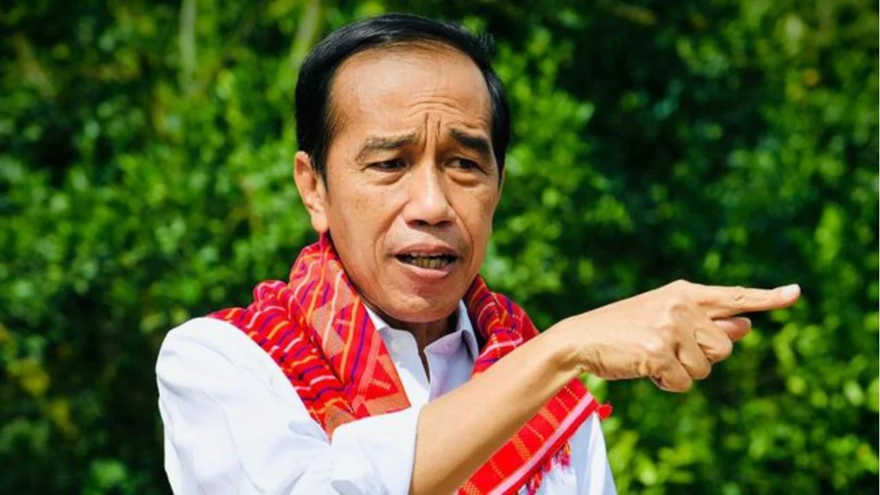 Panas! PDIP Sindir Jokowi Bawa Ijazah Asli Saat Safari Politik, PSI Beri Balasan Menohok