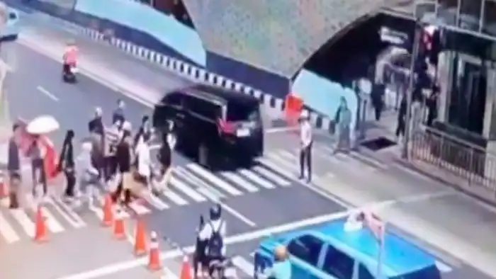Sopir Alphard Terobos Lampu Merah Bundaran HI Usut Dugaan Pelat Palsu dan Intimidasi KTA