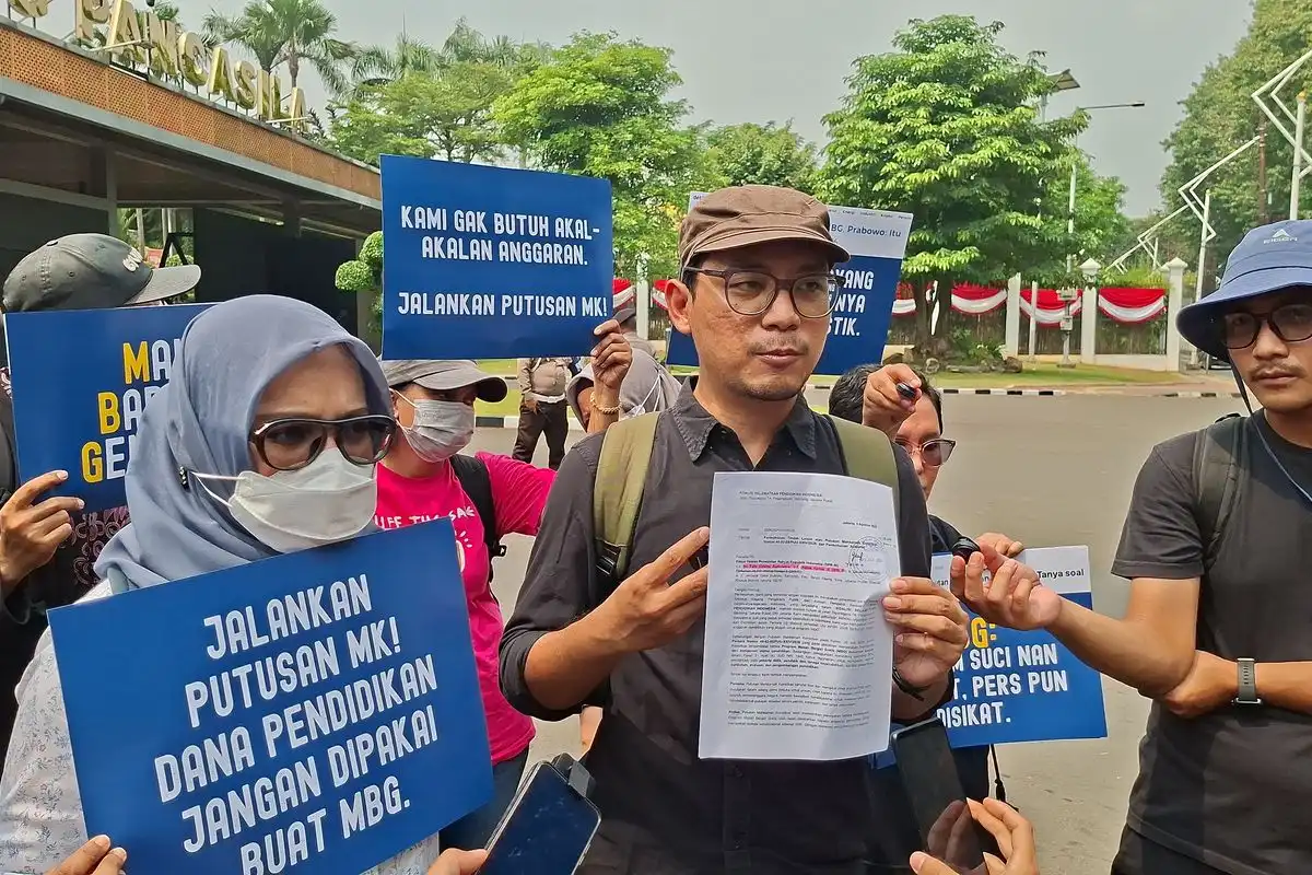 Koalisi Masyarakat Sipil Kritisi Pernyataan Seskab Soal Anggaran Makan Bergizi Gratis