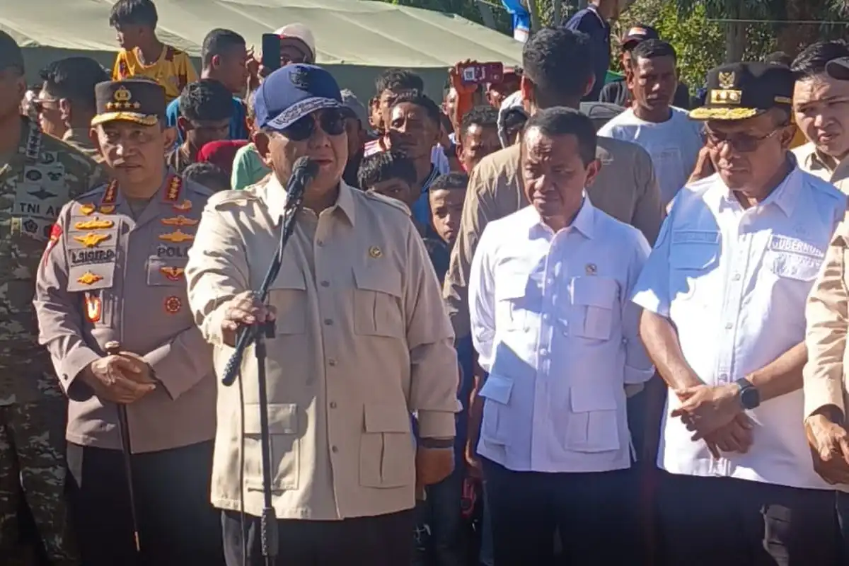 Prabowo Tinjau Korban Gempa NTT: Pastikan Penanganan Maksimal hingga Keberlanjutan Program MBG