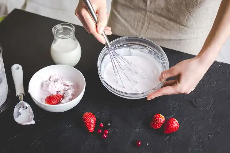 Anti-Gagal! Ini Trik Bikin Es Krim Lembut Ala Cafe Cuma Pakai Mixer di Rumah