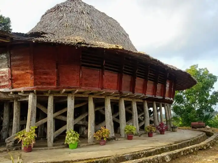 Modern Belum Tentu Aman, Yuk Intip Teknologi Anti-Gempa di Rumah Tradisional Indonesia