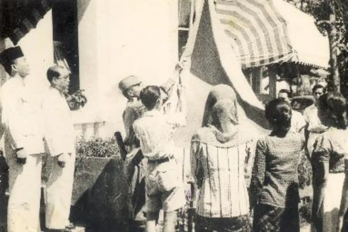 Kisah Ibu Fatmawati Menjahit Bendera Pusaka: Rahasia dan Fakta Unik di Balik Sang Saka