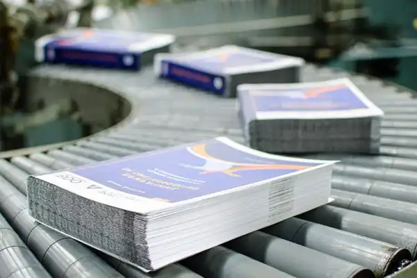 Mau Terbitin Buku? Cek Perbedaan Self-Publishing vs Penerbit Mayor Biar Gak Salah Langkah!