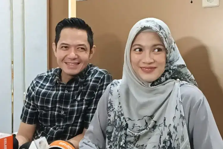 Dude Harlino dan Alyssa Soebandono Penuhi Panggilan Bareskrim Terkait Kasus Dana Syariah