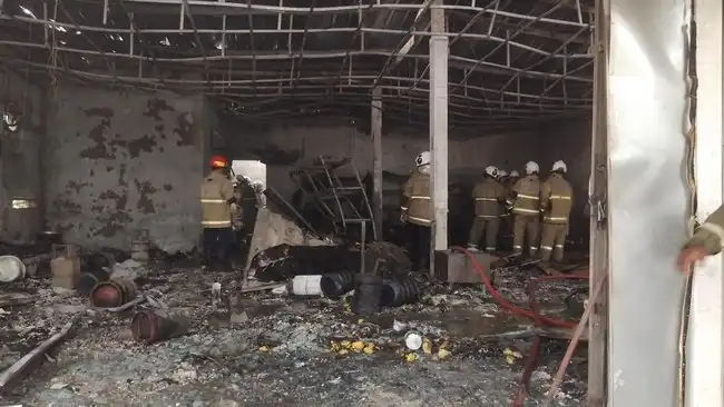 Diduga Kebocoran Regulator Gas, Usaha Katering di Tembalang Semarang Terbakar