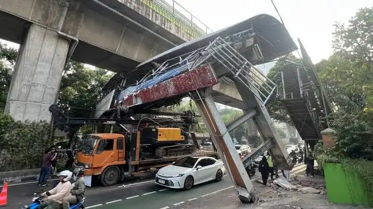 Lolosnya 'Truk Raksasa' Pembawa Petaka: Menyoroti Lemahnya Pengawasan Jam Operasional Angkutan Berat di Jakarta
