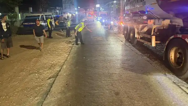 Gagal Menyalis dari Kiri, Seorang Lansia Tewas Tertabrak Truk di Jalan Raya Suruh-Tingkir Salatiga