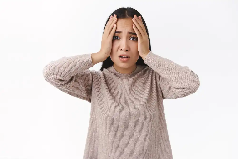 Jangan Salah Kaprah Lagi! Kenali Perbedaan Gejala Klinis Halusinasi Vs Delusi
