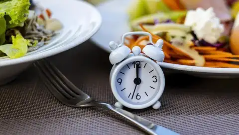 Bukan Cuma Diet! Manfaat Intermittent Fasting bagi Metabolisme dan Kesehatan Otak