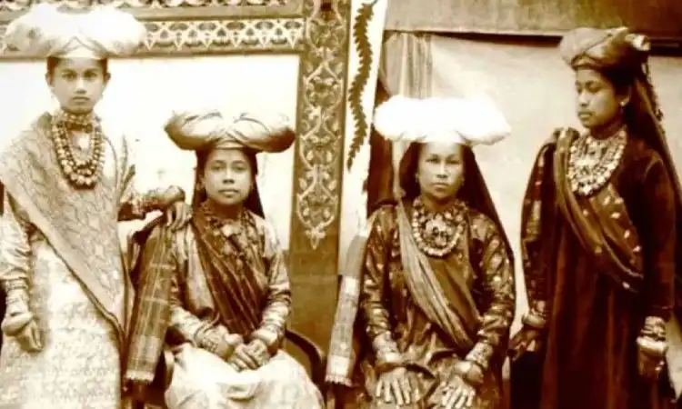 Satu-satunya di Indonesia, Mengenal Sistem Matrilineal Suku Minangkabau yang Unik