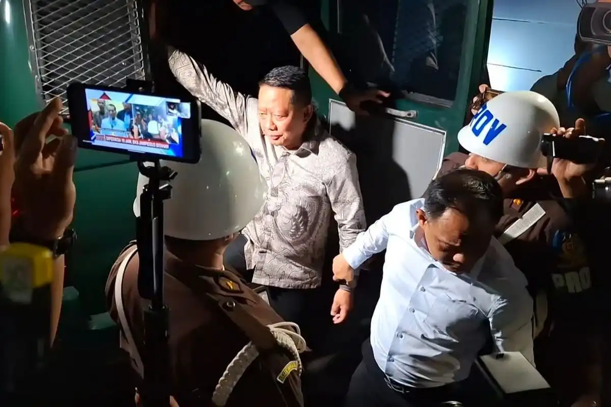 Resmi Ditahan di Rutan KPK, Eks Jampidsus Febrie Adriansyah Disorot Karena Tak Diborgol
