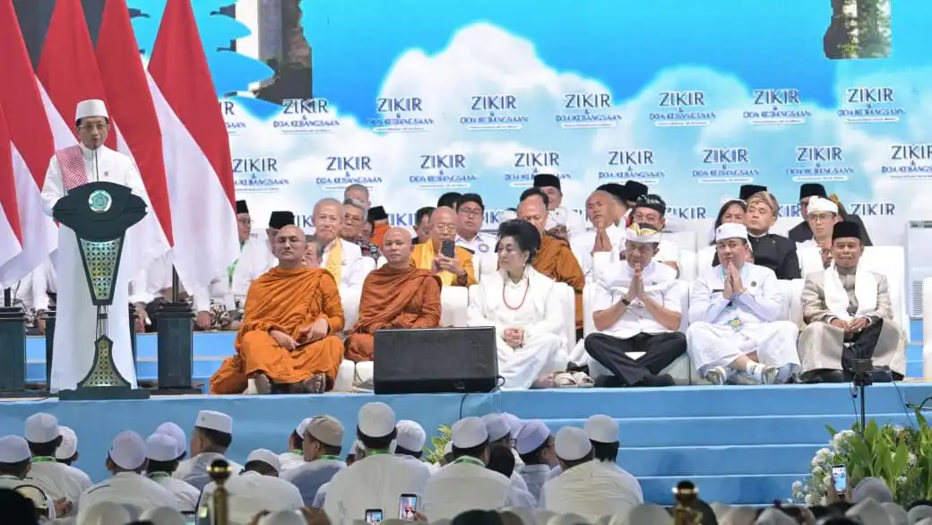  Jelang HUT ke-81 RI: Doa Lintas Agama di Monas Digelar, Menag Umumkan Kenaikan TPG Kemenag 700 Persen