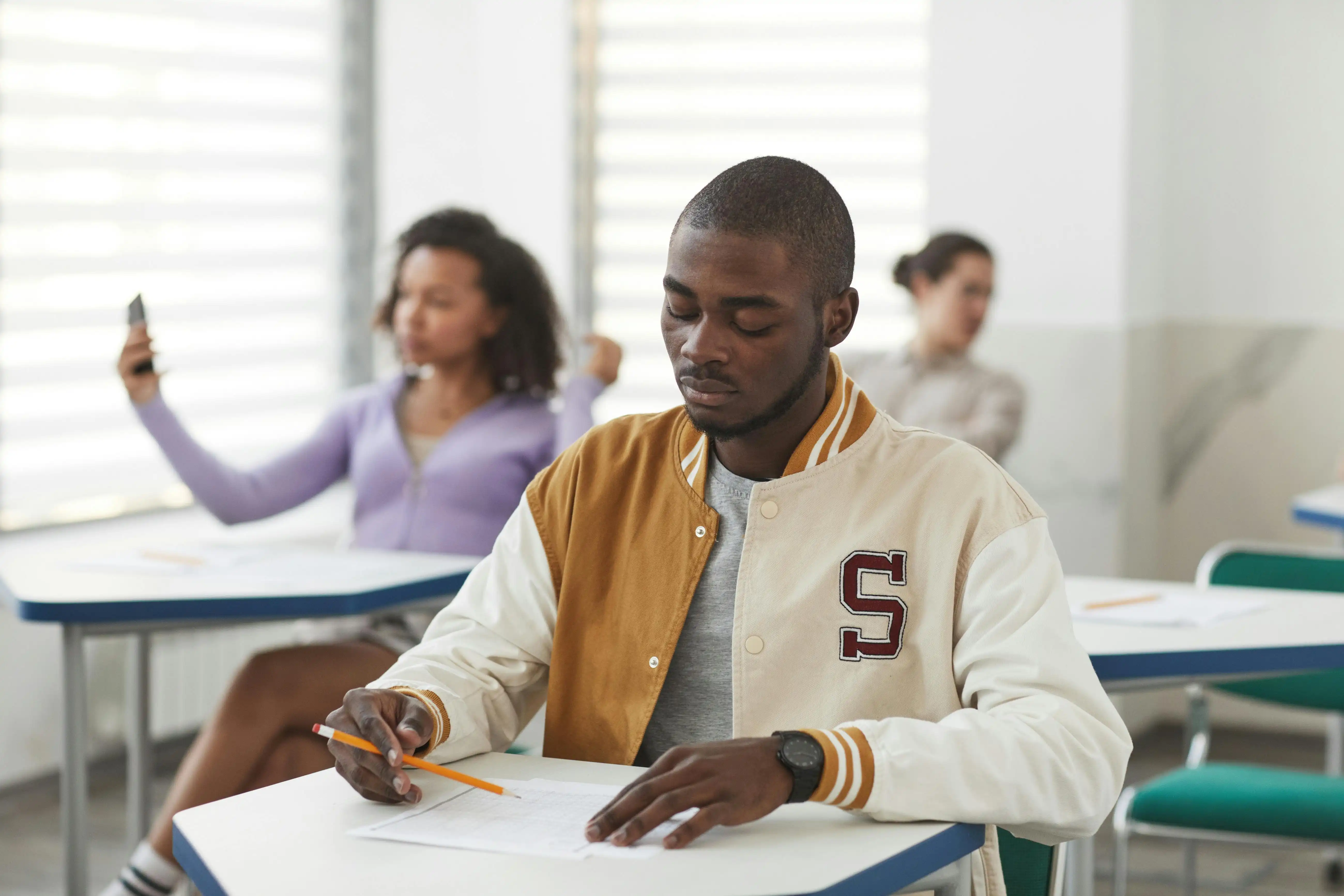 Seni Bertahan Hidup di Arena UTBK: Gimana Caranya Ngerjain Cepat Tanpa Perlu Pakai Jin?