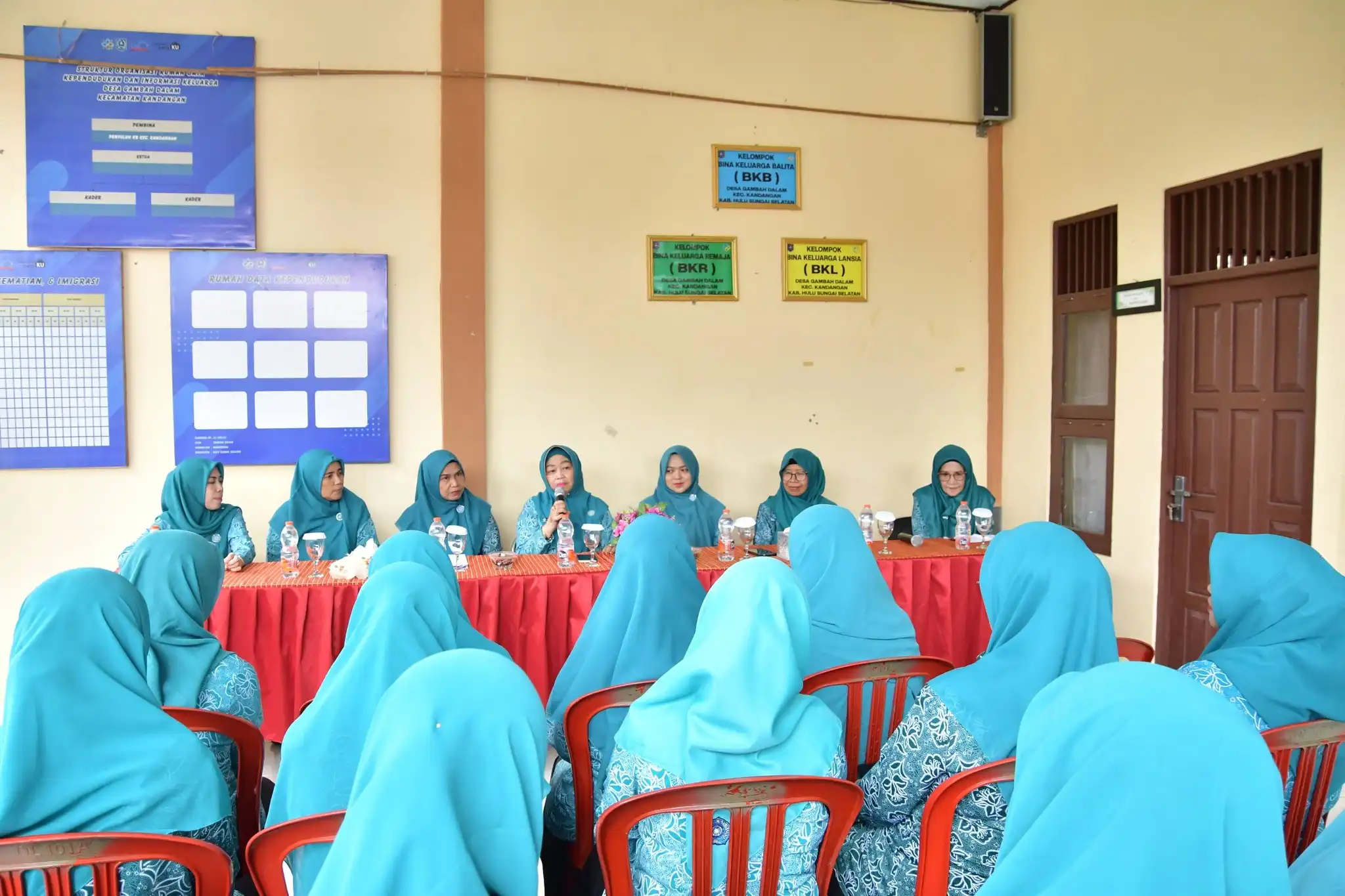 Ketua Pokja I TP PKK HSS Lakukan Pembinaan PAAREDI di Desa Gambah Dalam