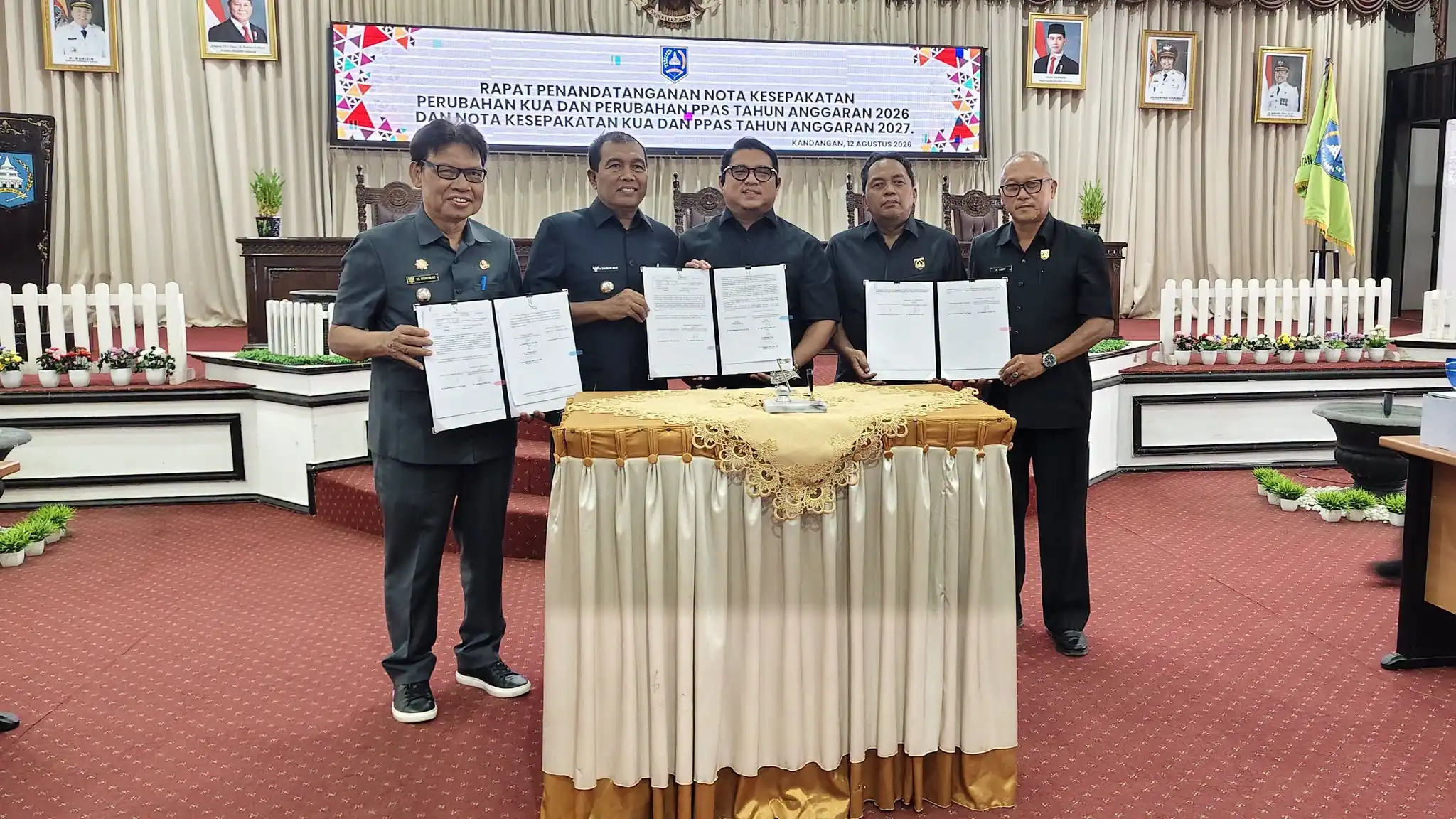 DPRD dan Pemkab HSS Sepakati KUA-PPAS 2026 dan 2027, Dua Dokumen Anggaran Resmi Ditandatangani