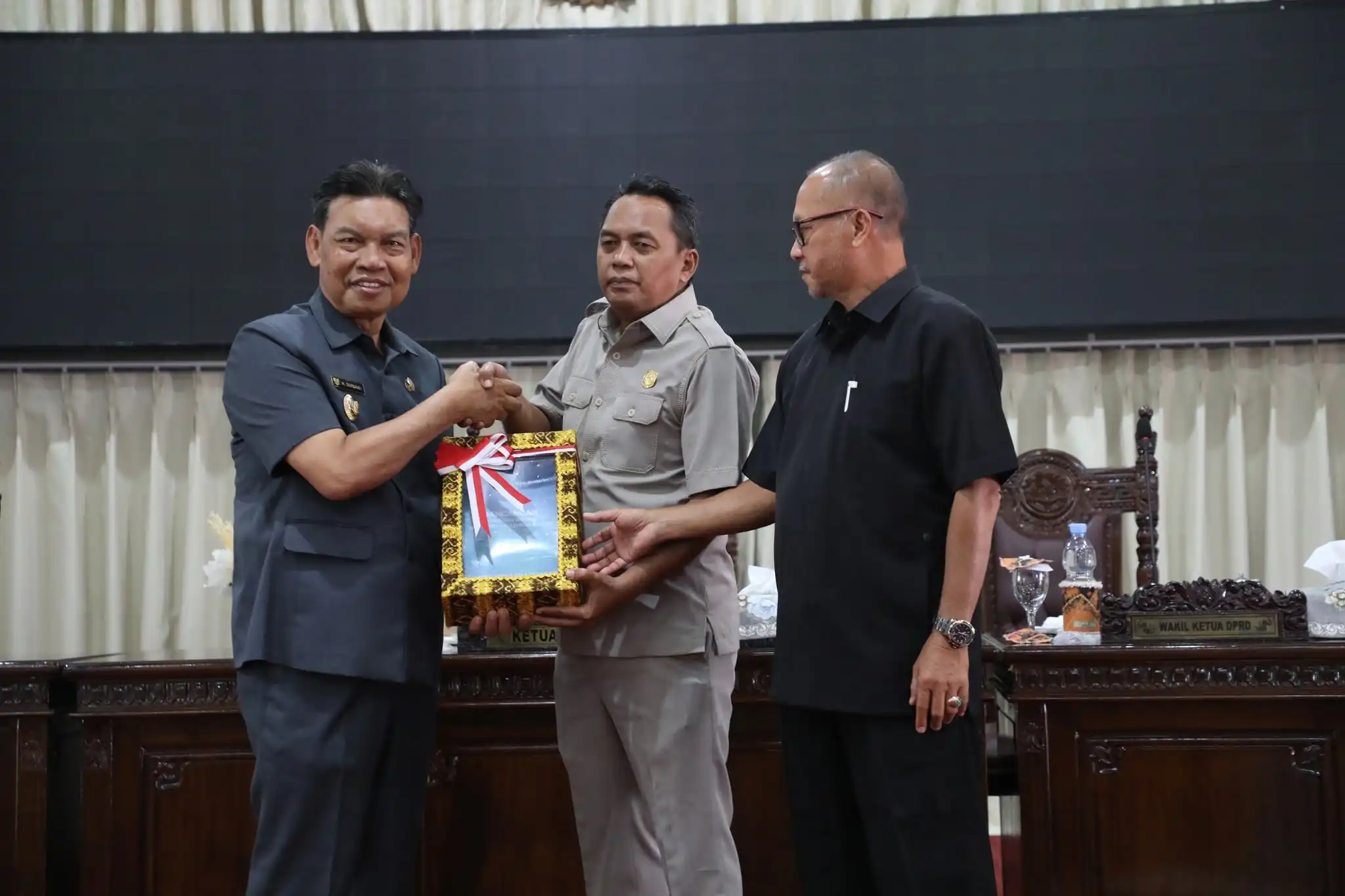 HSS Pertahankan WTP 13 Kali Beruntun, Wabup Sampaikan Dua Ranperda ke DPRD
