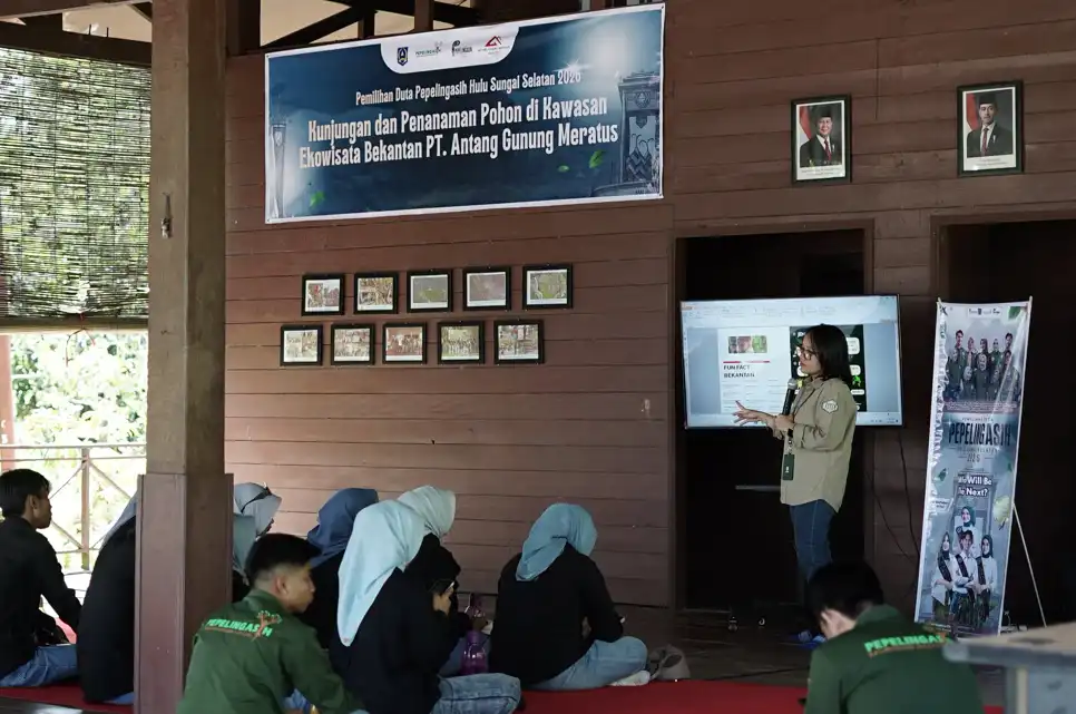 Finalis Duta Pepelingasih HSS Belajar Konservasi Bekantan di PT AGM