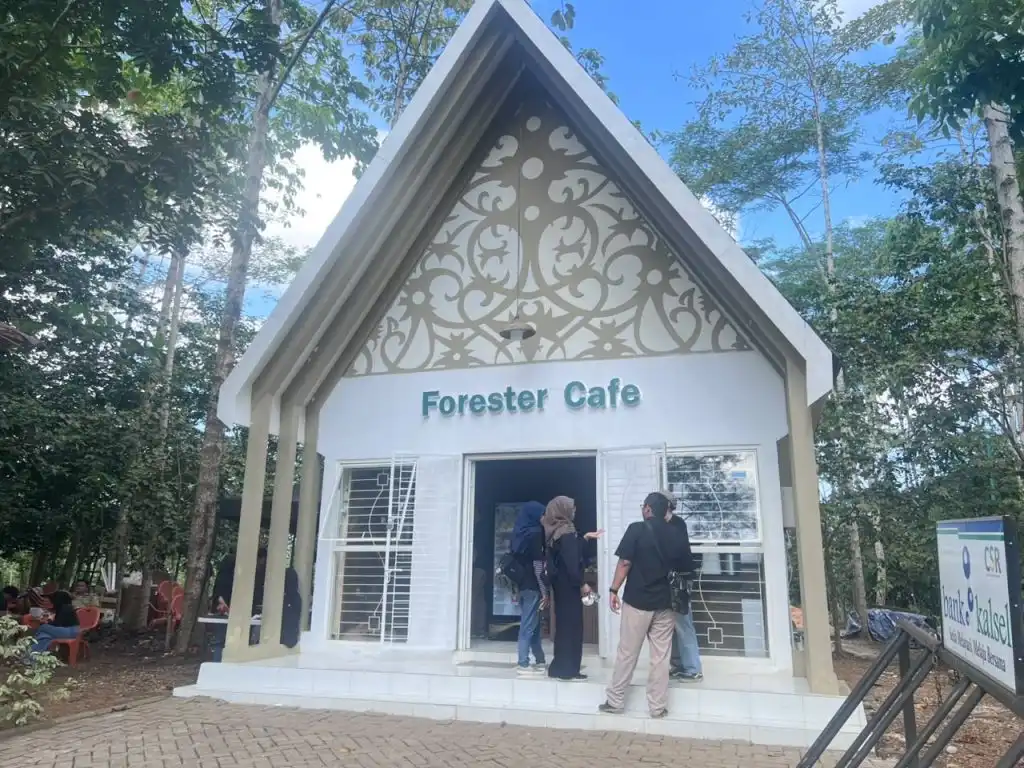 Kafe Forester 3 Resmi Dibuka, Jual Produk Petani Hutan dan Bidik Tambah PAD