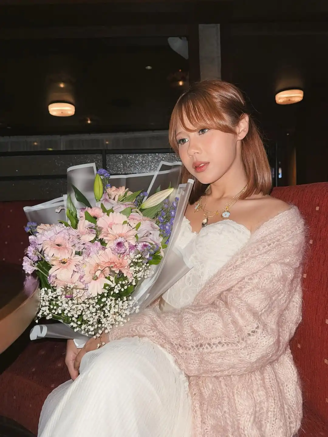 Nadin Amizah: Antara Dongeng, Patah Hati, dan Keberanian Menjadi Berisik