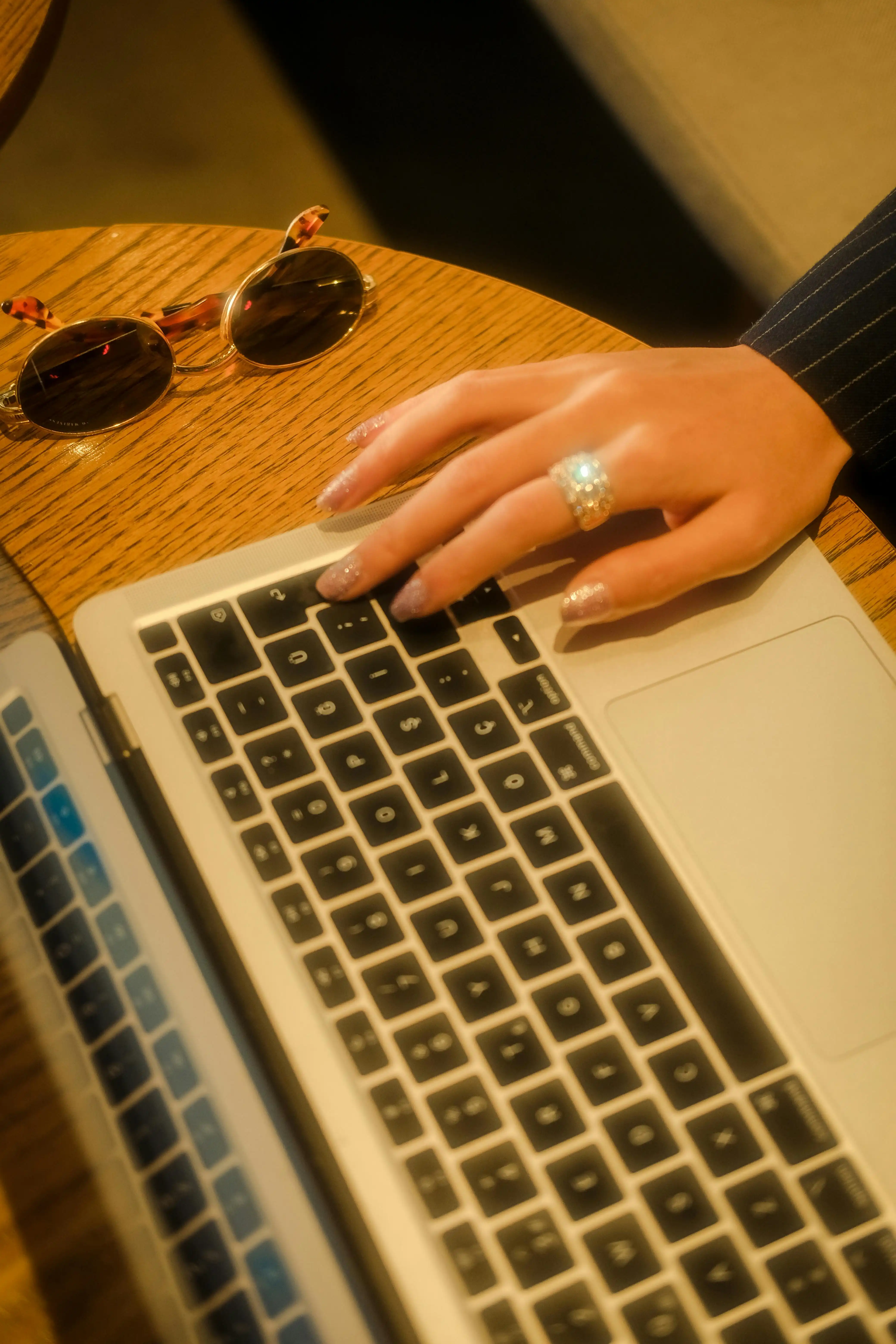 Kenapa Orang Tidak Klik Video Kamu? Psikologi Thumbnail dan Judul