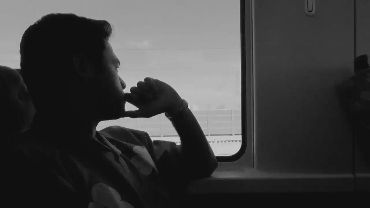 Tiba-Tiba Jumat Lagi Nadhif Basalamah: Arti Lirik tentang Luka yang Kumat Setiap Pekan