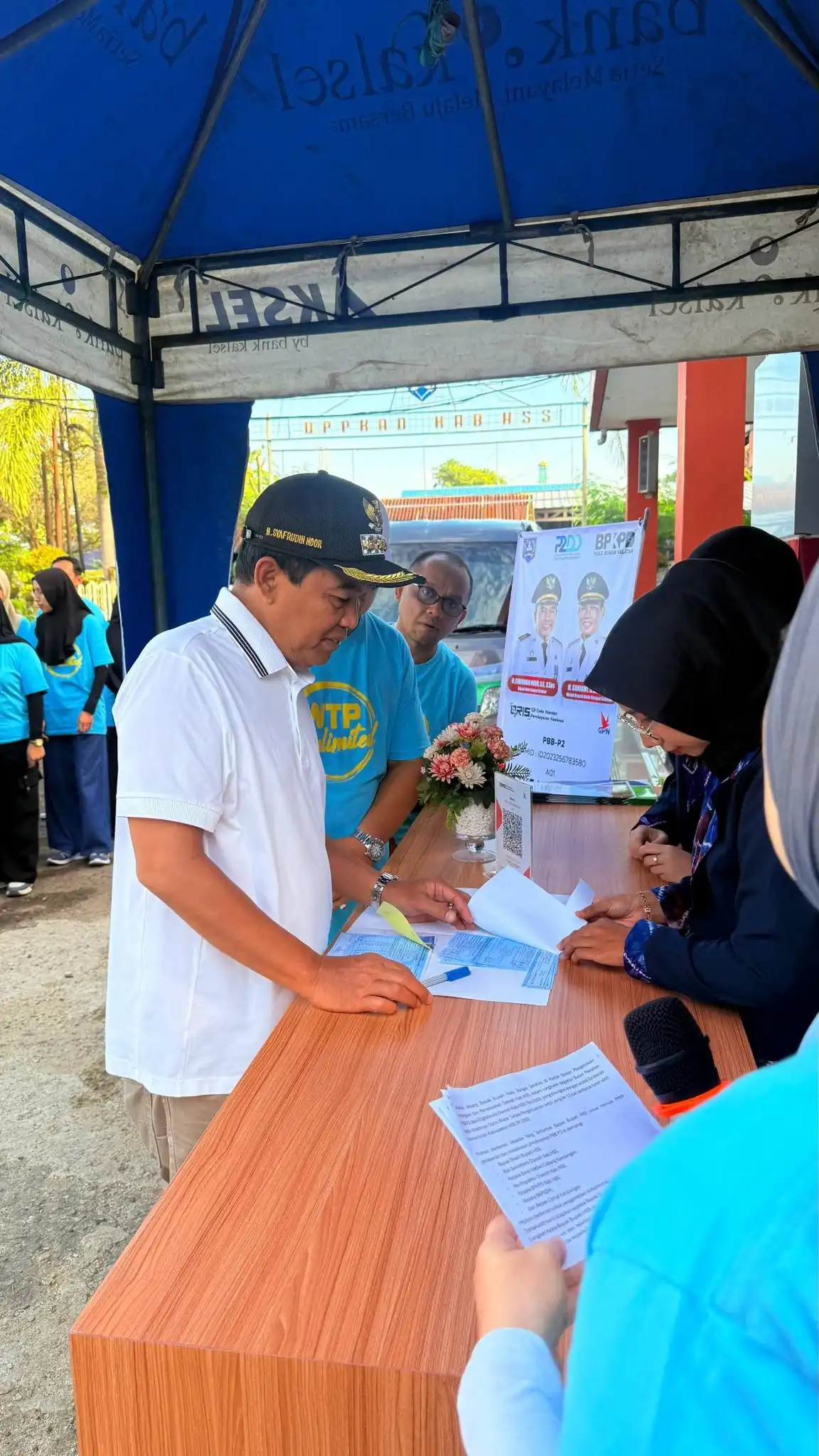 Bupati dan Wabup HSS Bayar PBB Secara Digital, Tandai Dimulainya Bulan Panutan Pajak 2026