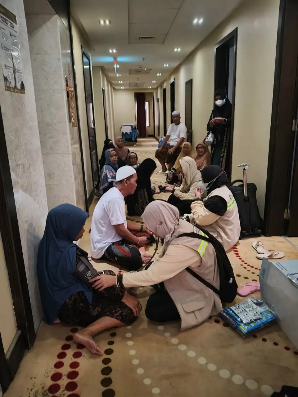 Kondisi Jemaah Mulai Dipantau, Tim Kesehatan Kloter 12 HSS Datangi Hotel di Mekkah