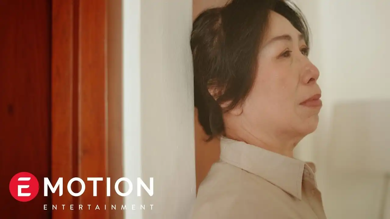 Makna Lagu Asing – Juicy Luicy tentang Orang yang Pernah Dekat, Kini Seperti Tidak Pernah Ada