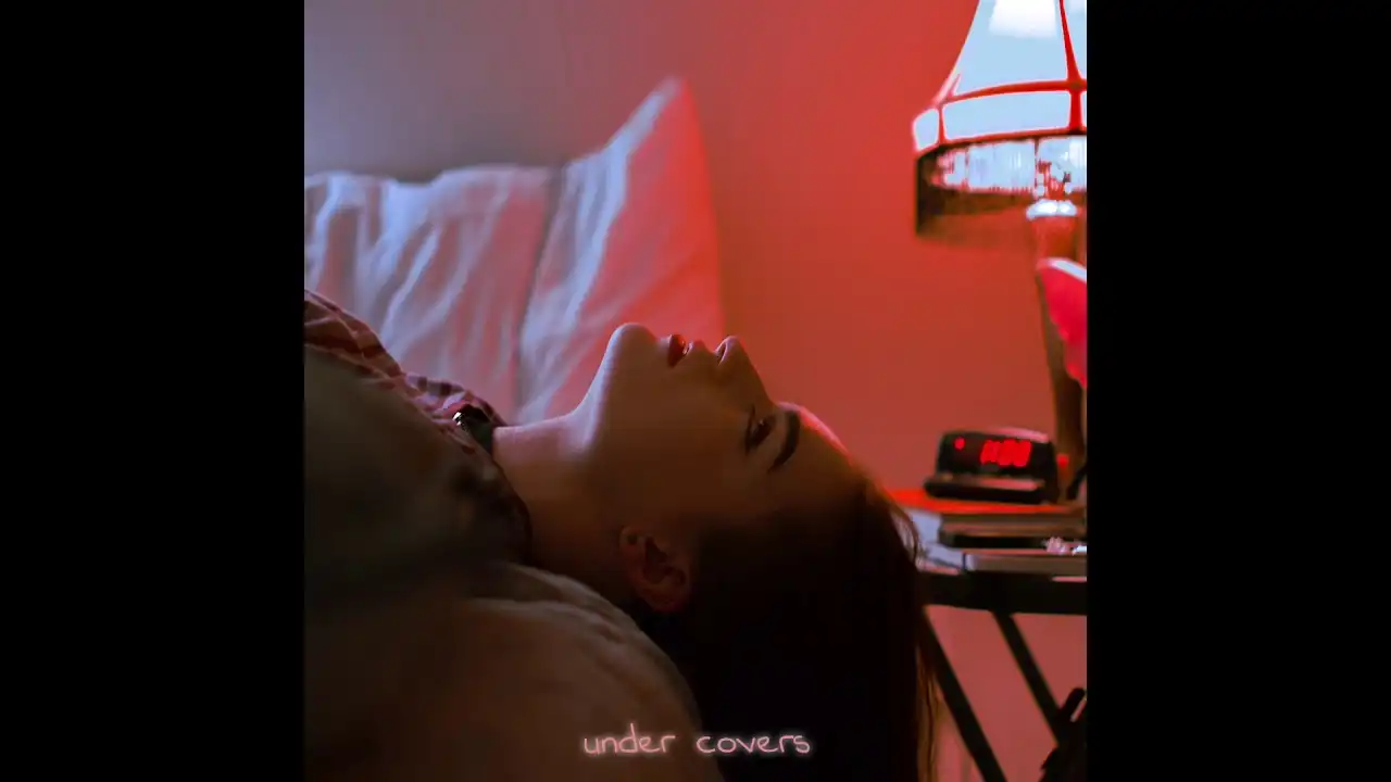 Arti Lagu Under Covers - Sara Kays dan Dunia Imajinasi Seorang Anak yang Rumahnya Penuh Pertengkaran