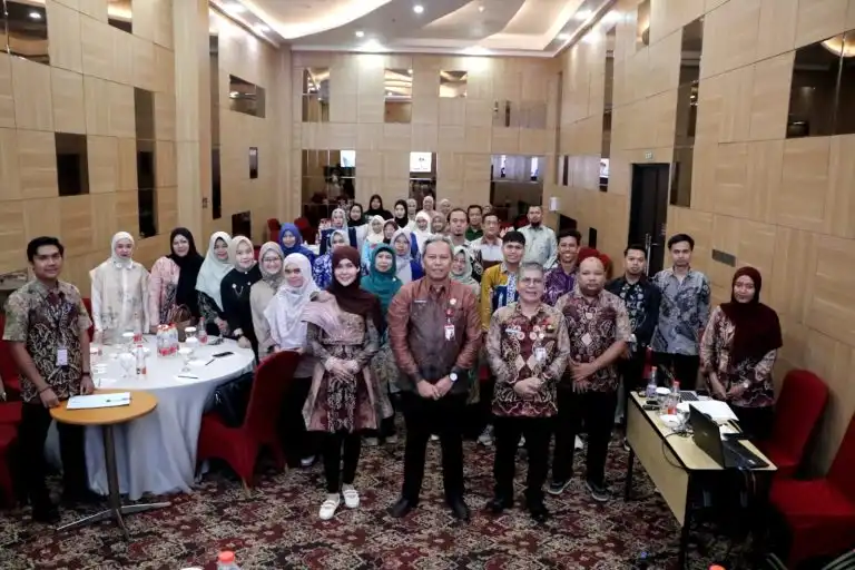 Evaluasi Kefarmasian Digelar, Dinkes Kalsel Tekankan Kepatuhan Regulasi Obat