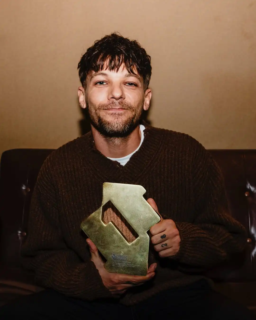 Louis Tomlinson: Si Underdog yang Akhirnya Menemukan Rumah di Jalur Indie-Rock