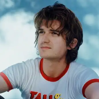 Menjelajahi Semesta Djo: Bukan Cuma Mas-Mas Rambut Badai dari Stranger Things