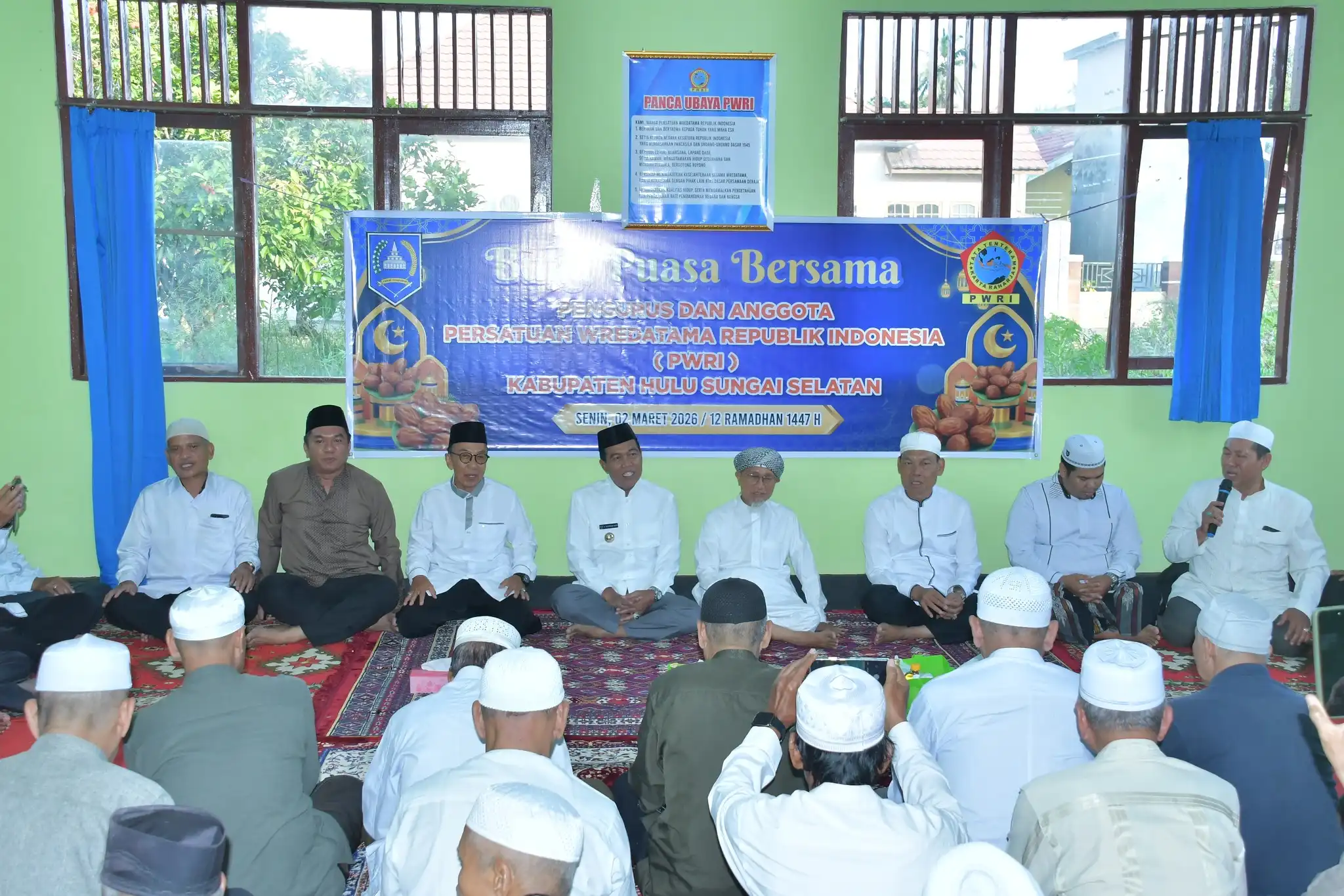 Bupati dan Wabup HSS Buka Puasa Bersama PWRI, Pererat Silaturahmi dan Tegaskan Komitmen Perhatian Pensiunan