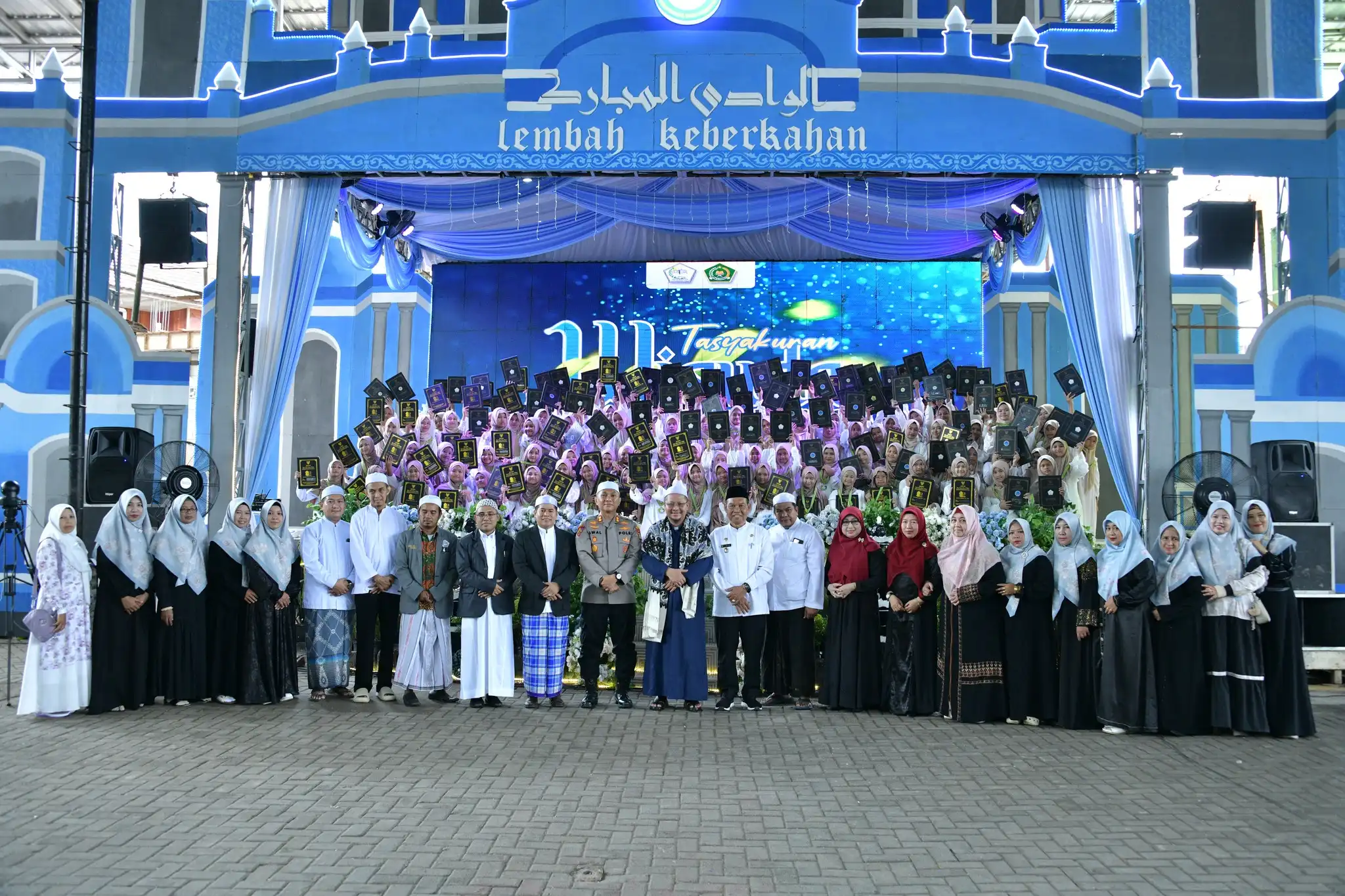Ratusan Santriwati MDT se-HSS Diwisuda, Jadi Bekal Ilmu dan Akhlak Generasi Qur'ani