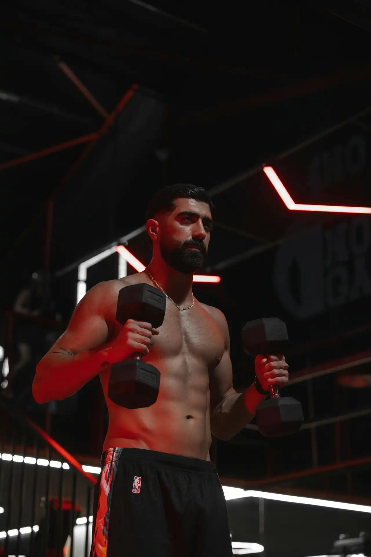 Ambisi Six-pack di Tengah Deadline: Kesalahan Konyol yang Sering Kita Lakukan Saat Sok Sibuk Olahraga