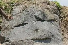 Mengenal Legenda Batu Menangis: Sebuah Cerita Klasik tentang Karma, Gengsi, dan Skincare Alami