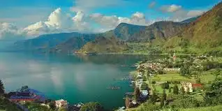 Menyesap Magisnya Danau Toba: Bukan Sekadar Danau, Tapi "Vibe" yang Bikin Gagal Move On