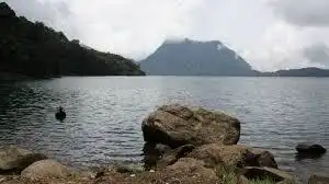 Misteri Kabut Danau Kerinci: Antara Fenomena Alam dan 'Penunggu' yang Malu-Malu