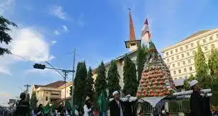 Lebih dari Sekadar Tanggal Merah: Menelusuri Hangatnya Perayaan Isra Mikraj di Berbagai Penjuru Indonesia