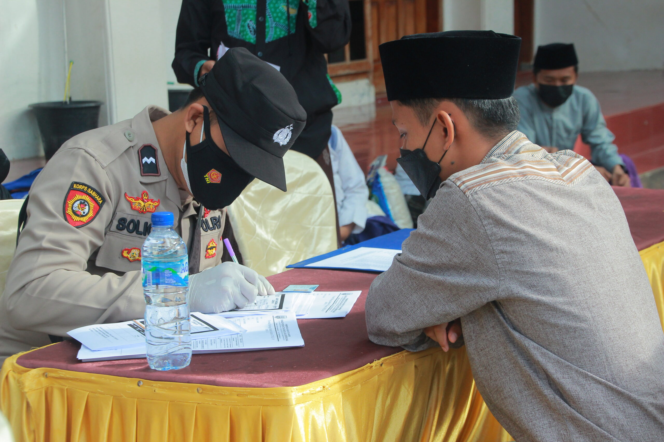 KUATKAN IMUN,PP.ASSIROJIYYAH ADAKAN VAKSINASI BAGI PARA SANTRI