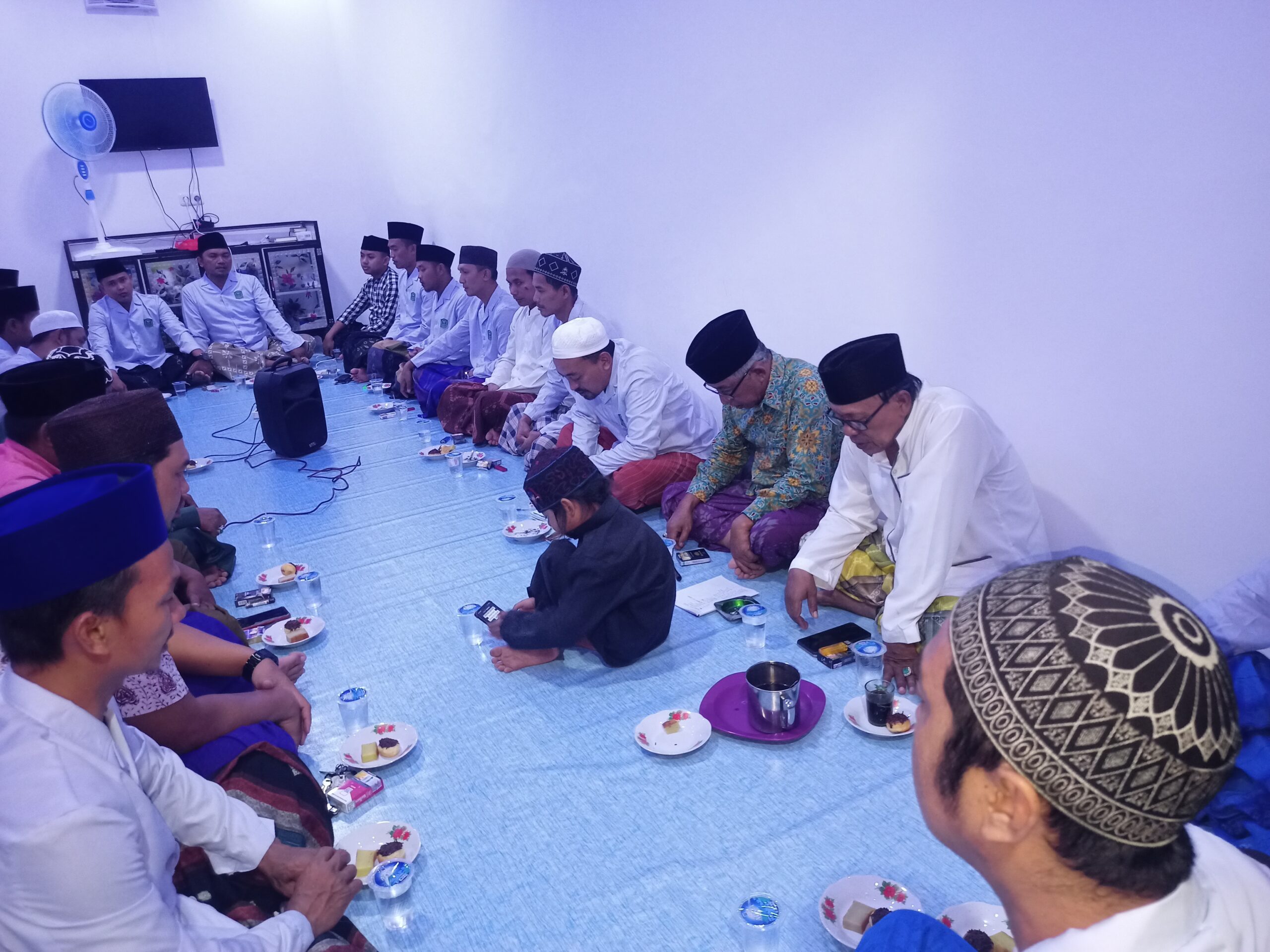 Penyeragaman Alumni Junior Pontianak  dengan Piyama