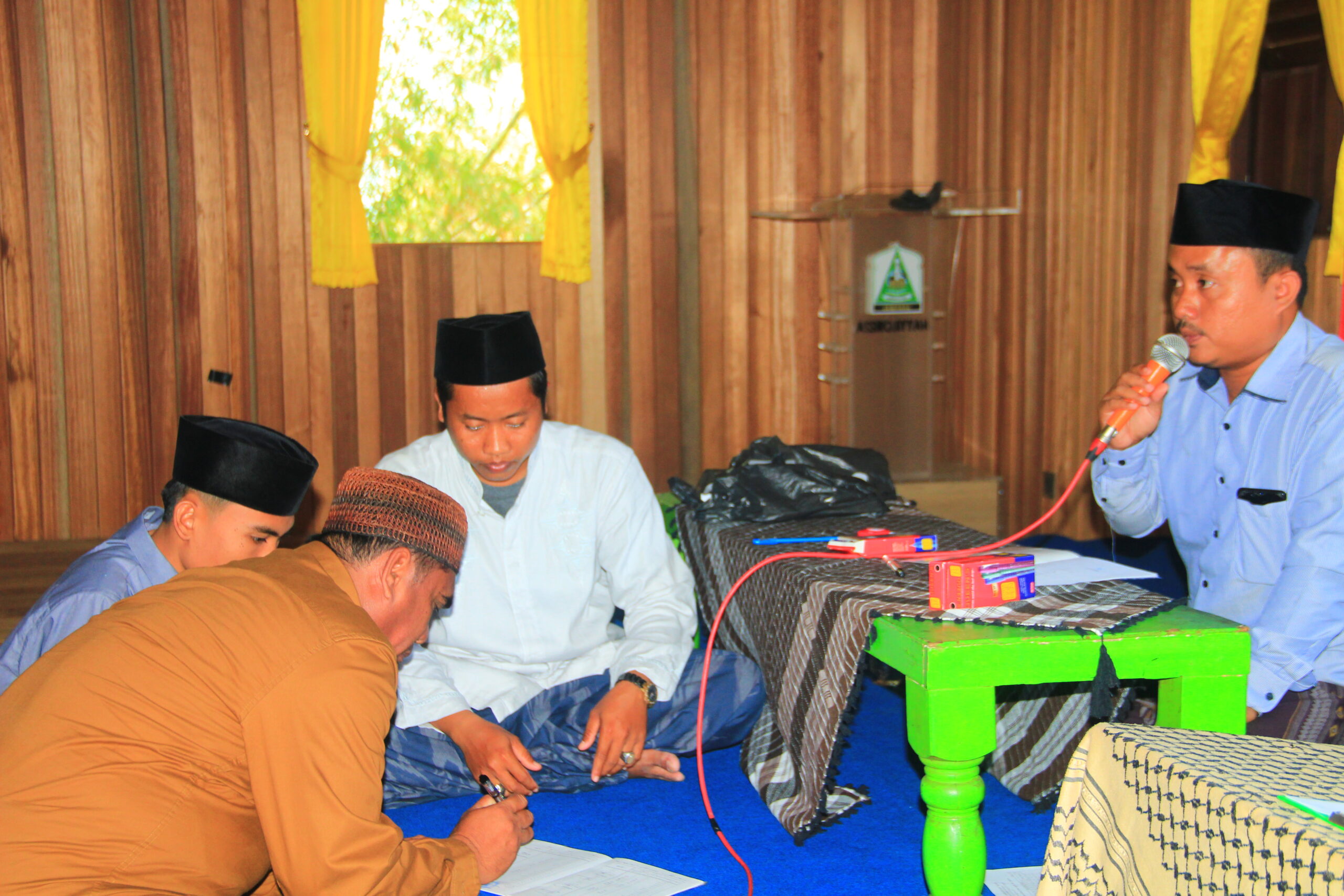 Silaturrahmi Dan Pengambilan Rapor Oleh Wali Santri Kelas VI di PP. Assirojiyyah