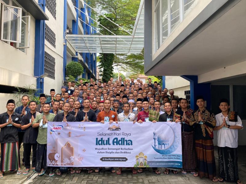 Idul Adha 2025 PT JIAEC (PT JIAEC/Naufal Rifqi) Idul Adha 2025 PT JIAEC (PT JIAEC/Naufal Rifqi)