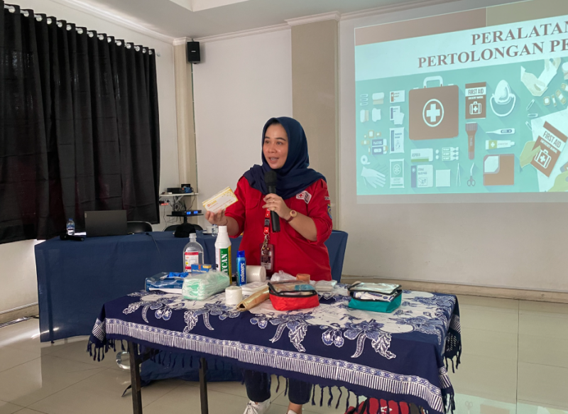 Pemaparan materi P3K Dasar (PT JIAEC/Naufal Rifqi) Pemaparan materi P3K Dasar (PT JIAEC/Naufal Rifqi)